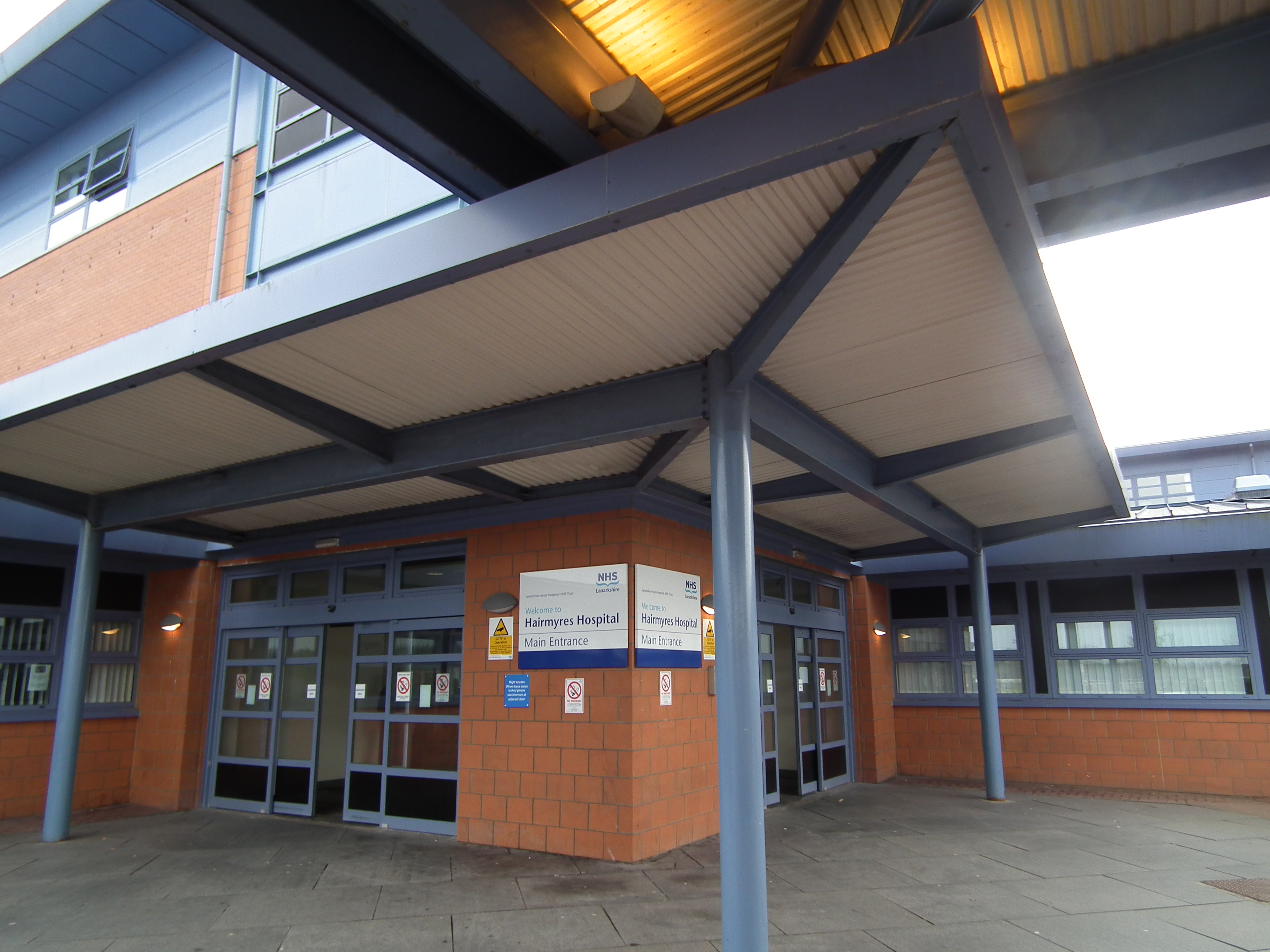 Hairmyres hospital main entrance