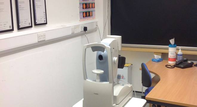 camera an eye screening camera
