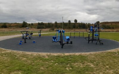 Enjoy the benefits of outdoor gyms
